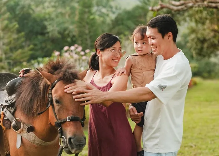 Adlawon Vacation Farm